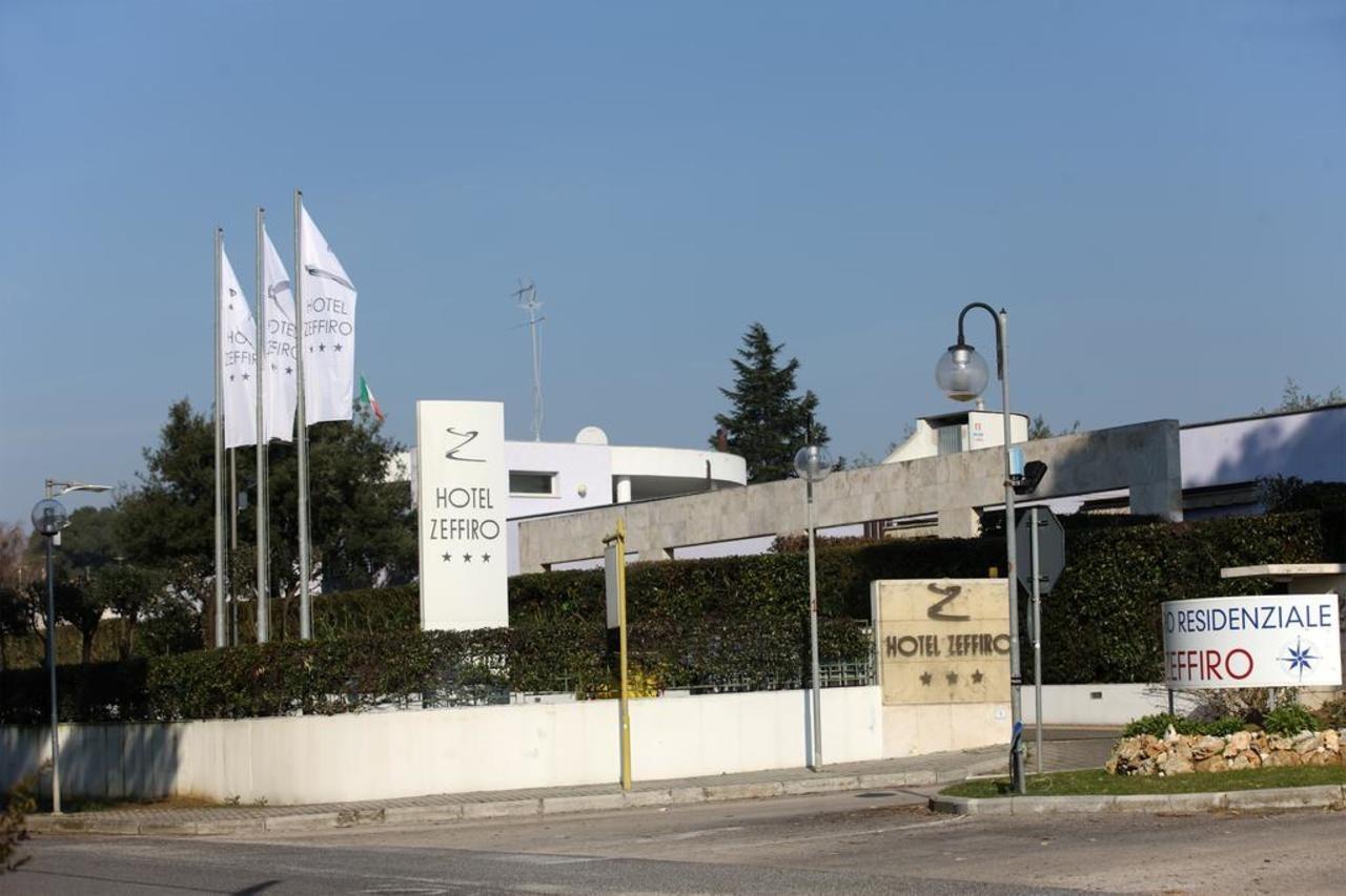 Hotel Zeffiro Sabaudia Εξωτερικό φωτογραφία