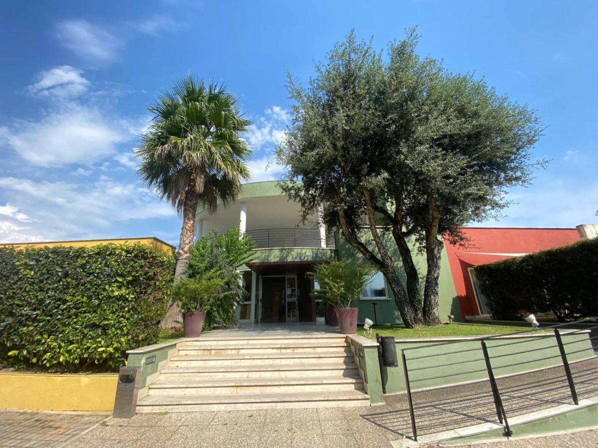 Hotel Zeffiro Sabaudia Εξωτερικό φωτογραφία