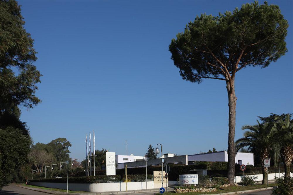 Hotel Zeffiro Sabaudia Εξωτερικό φωτογραφία