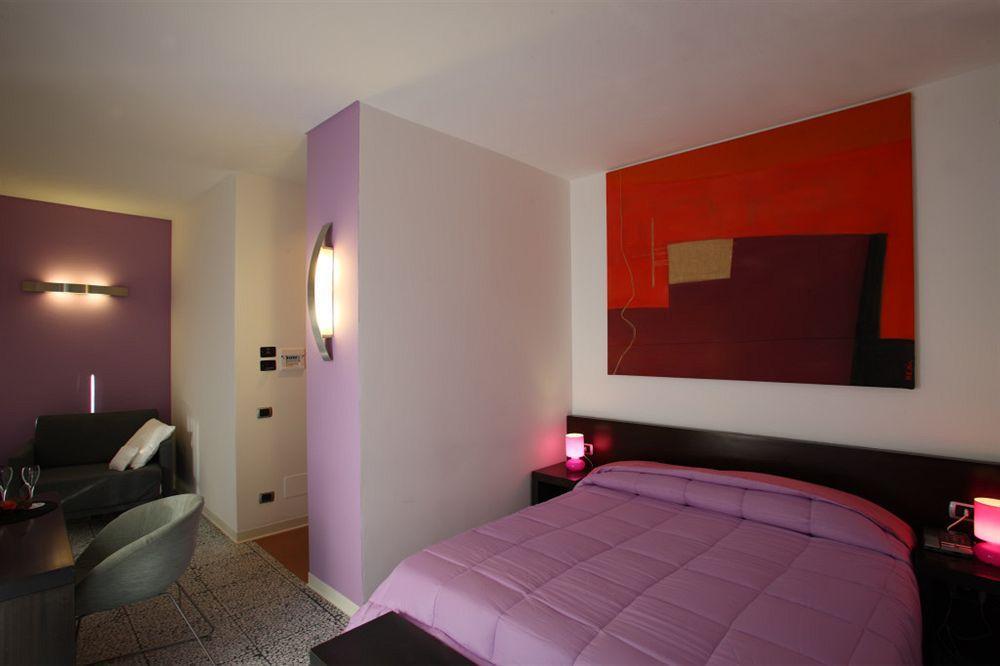 Hotel Zeffiro Sabaudia Εξωτερικό φωτογραφία