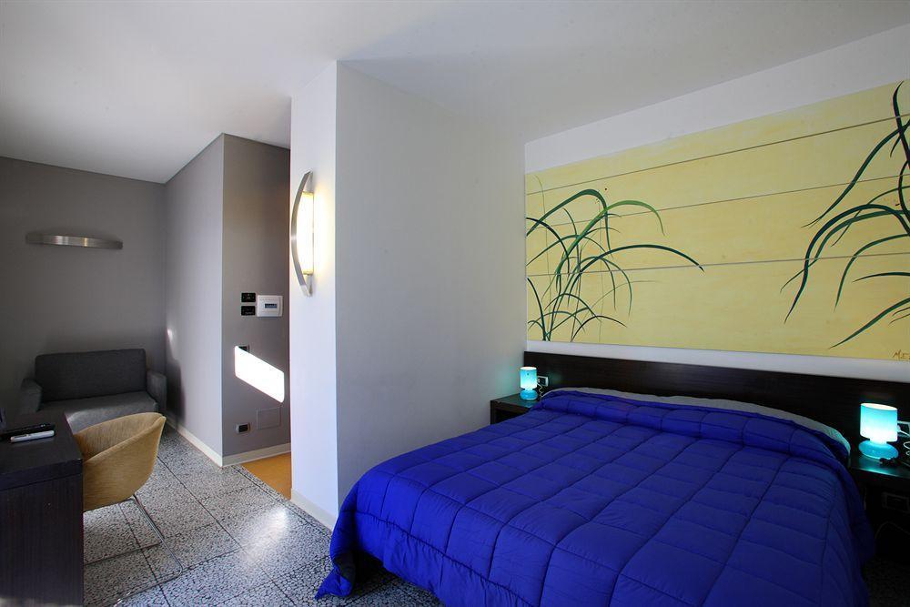 Hotel Zeffiro Sabaudia Εξωτερικό φωτογραφία