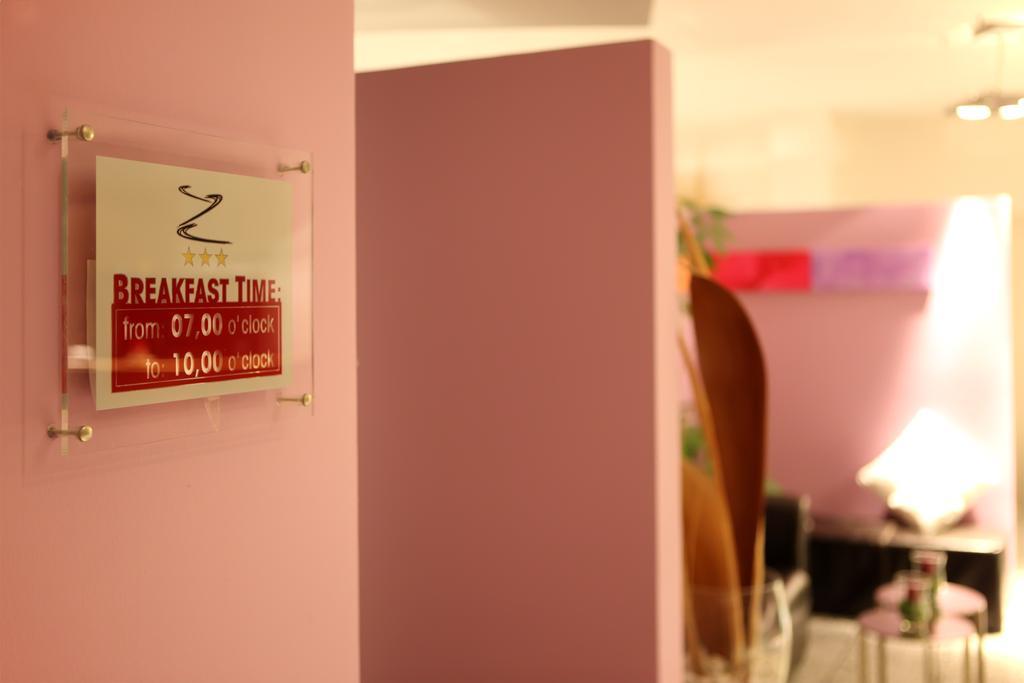 Hotel Zeffiro Sabaudia Εξωτερικό φωτογραφία